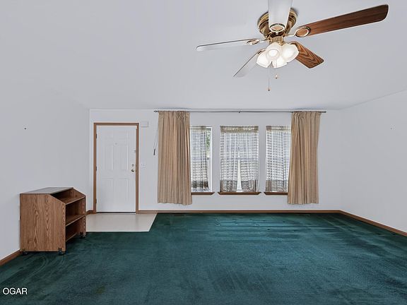 5th image of 17736 Hawthorne Rd