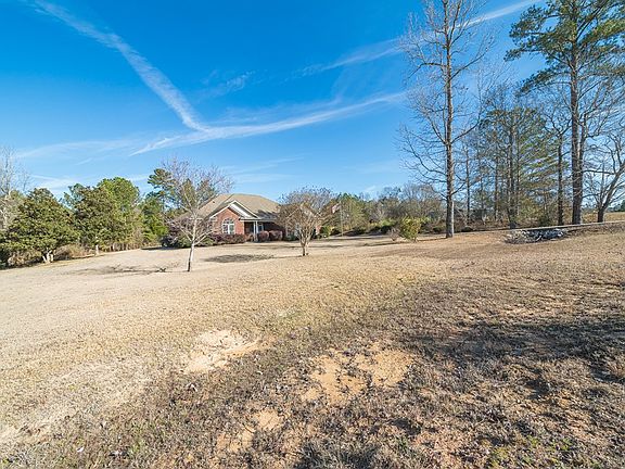 3rd image of 14 W Teddy Bear Ln