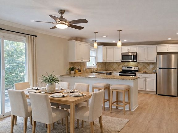 4th image of 50 Heathwood Dr