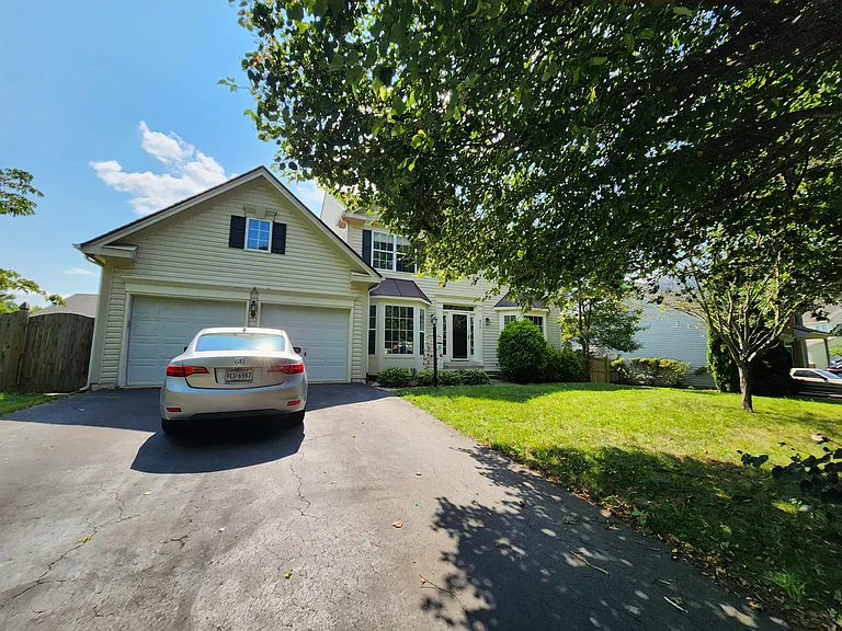 9215 Arrington Farm Ct — Photo 2
