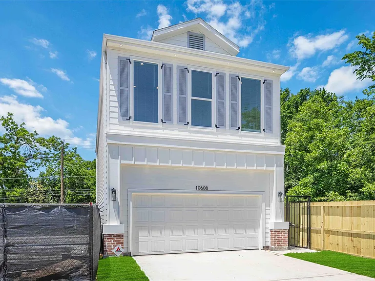 10608 Ashville Dr — Photo 3
