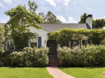 520 Lillian Way, Los Angeles, CA, 90004
