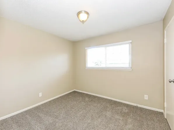 751 N Linden Ave, Rialto, CA 92376