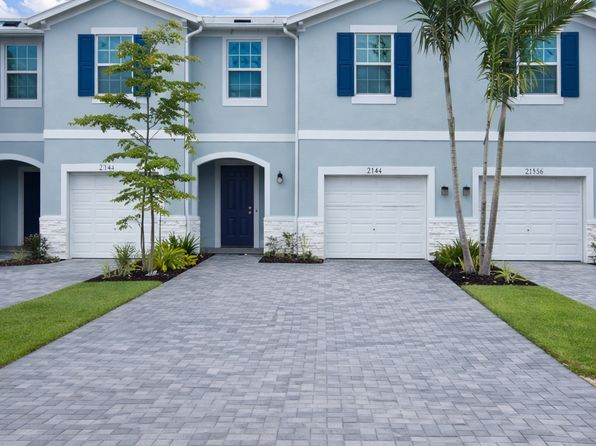 4393 Hammock Grove Dr