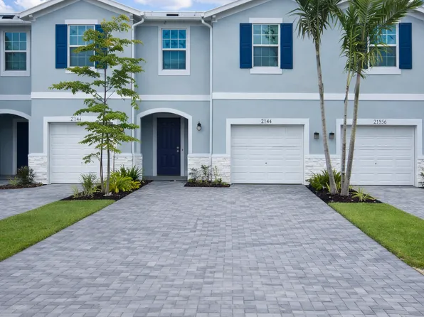 4393 Hammock Grove Dr, Lake Worth, FL 33467