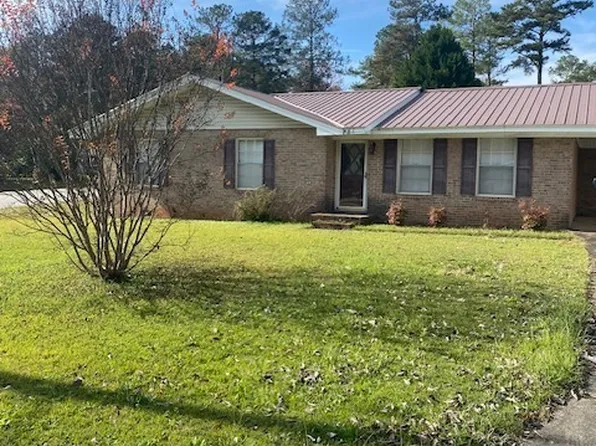 2402 River Ridge Rd NE, Milledgeville, GA 31061