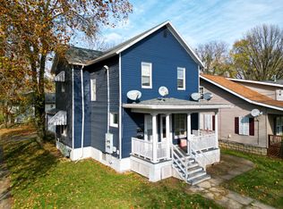 525 W Grove St #2, Bloomington, IL