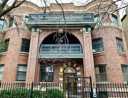 909 W Gordon Ter #1 Photo 1