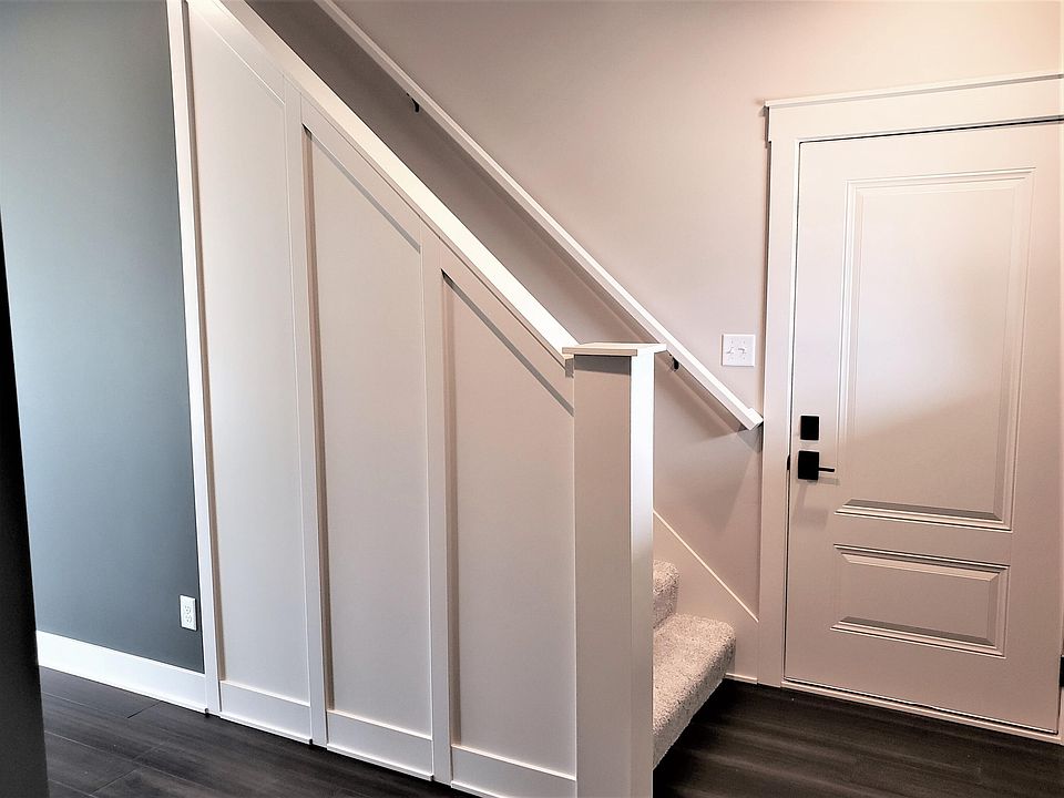 7887 Parkside Ct, Jenison, MI 49428 Zillow