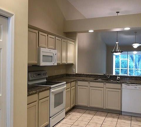 5th image of 23105 Coconut Shores Dr