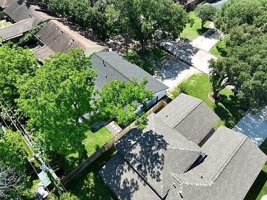 5th image of 9626 Vilven Ln