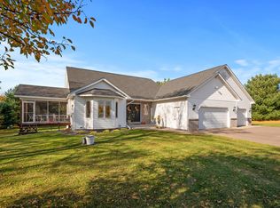 1637 52nd St, Somerset, WI 54025