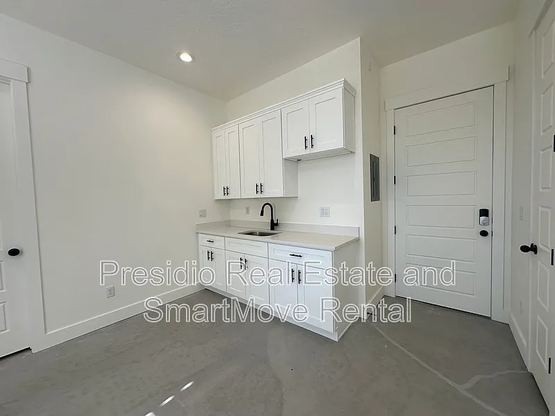 1 bed, 1.0 bath, 500 sqft, $1,100 — Photo 2