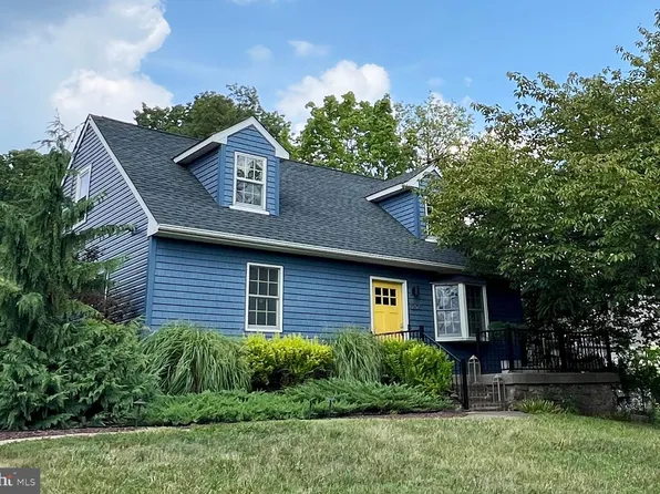 1208 Hartranft Ave, Fort Washington, PA 19034