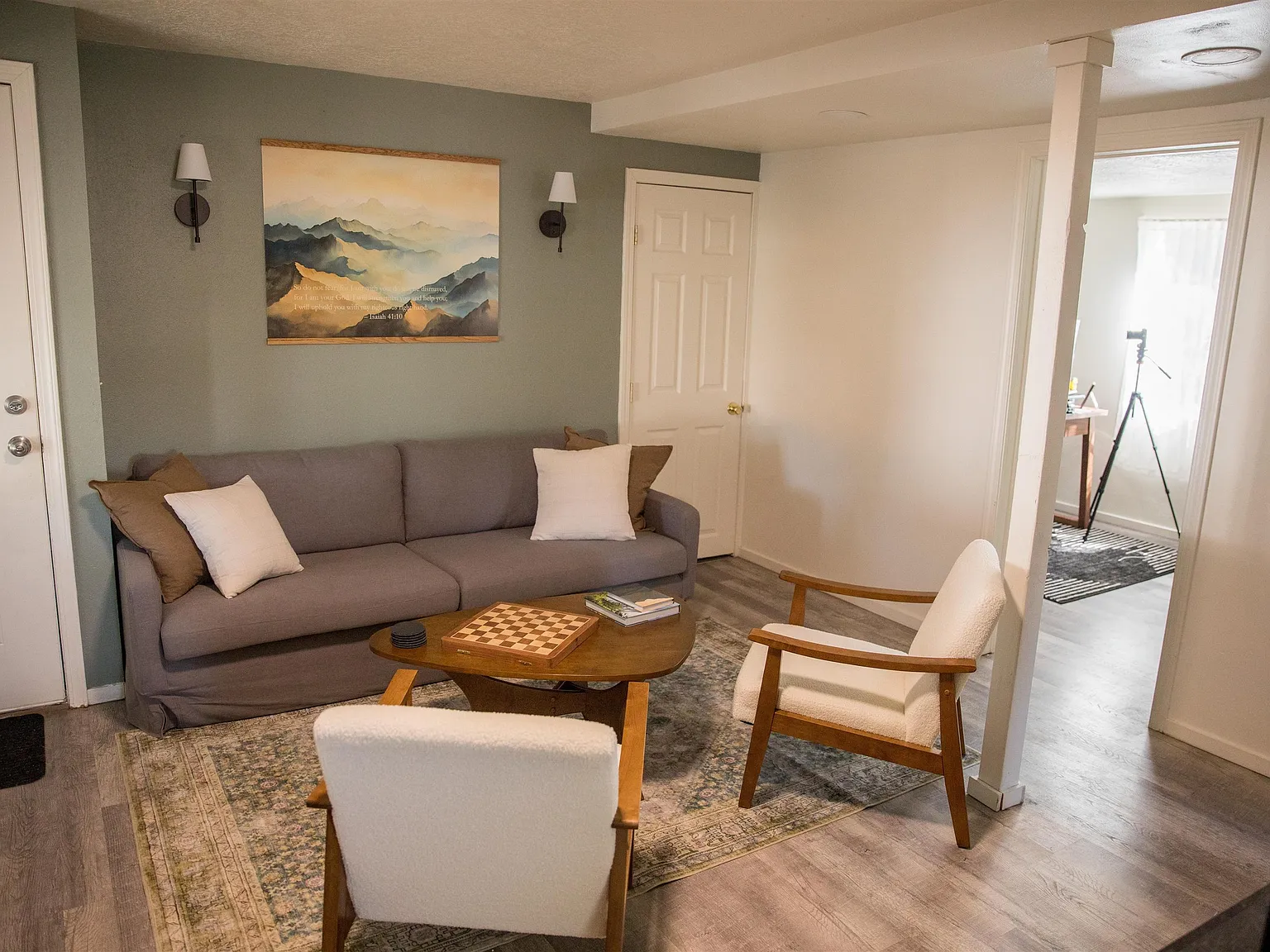 2 bed, 700 sqft, $1,500 — Photo 3