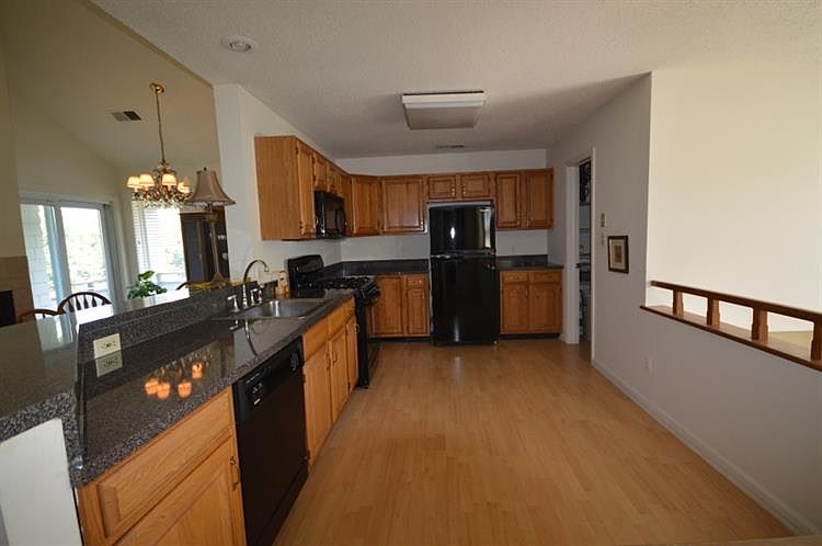 1st image of 13 Harker Hill Dr #1