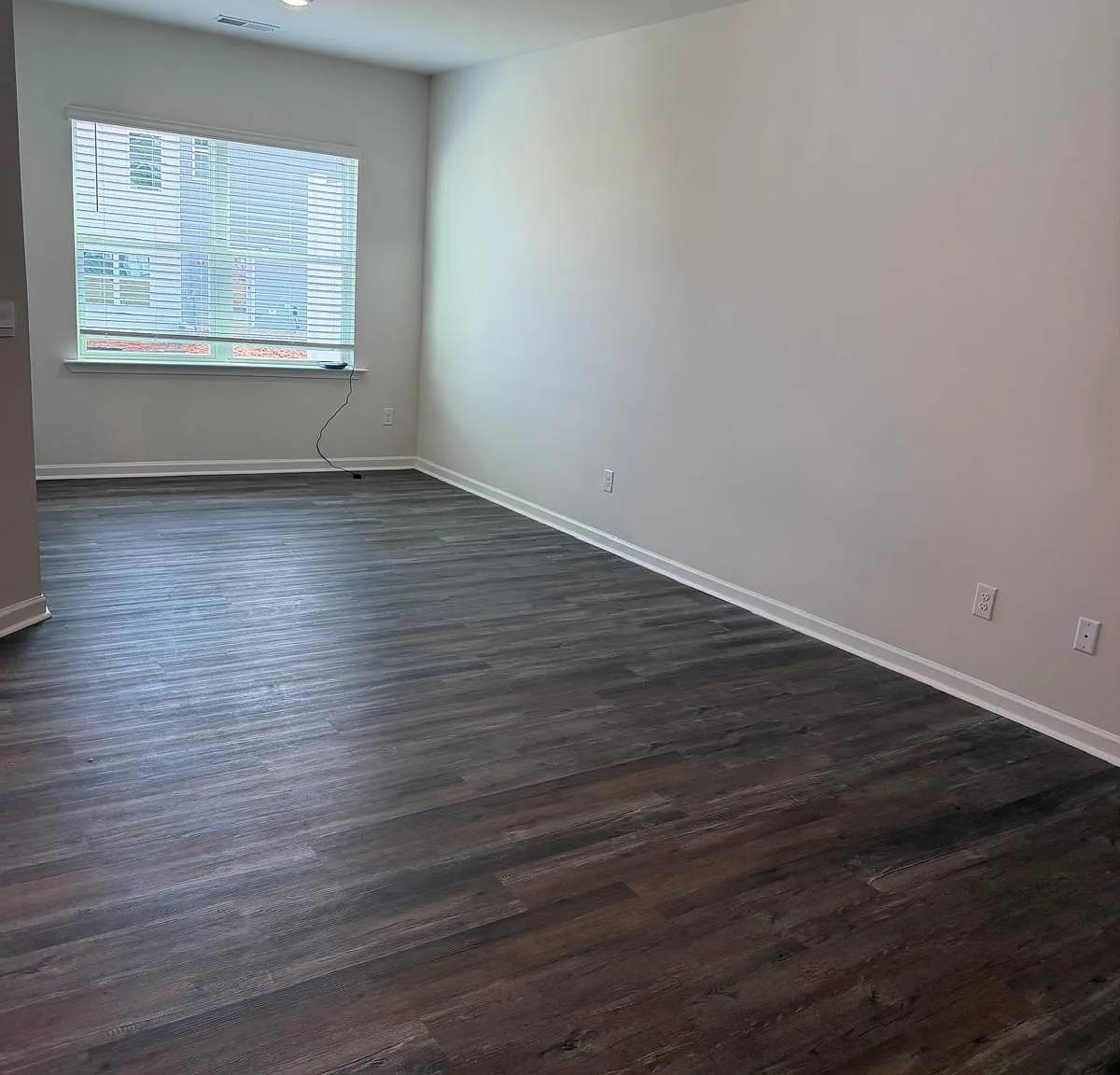 3 bed, 1416 sqft, $1,595 — Photo 3