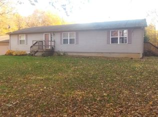 8211 W 200 S, Larwill, IN 46764