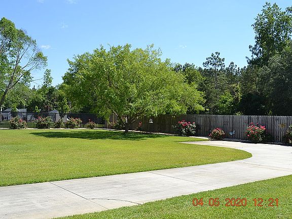 4th image of 118 Bud Dr