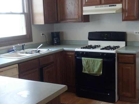 4th image of 17652 W Dartmoor Dr