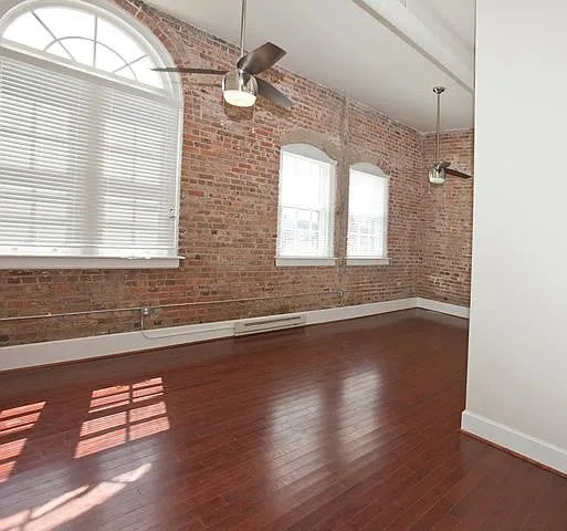 1 bed, 1.0 bath, 601 sqft, $1,375 — Photo 1