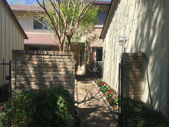 Private Gated Entry