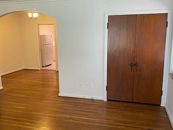 4th image of 1721 Ashland Ave APT A