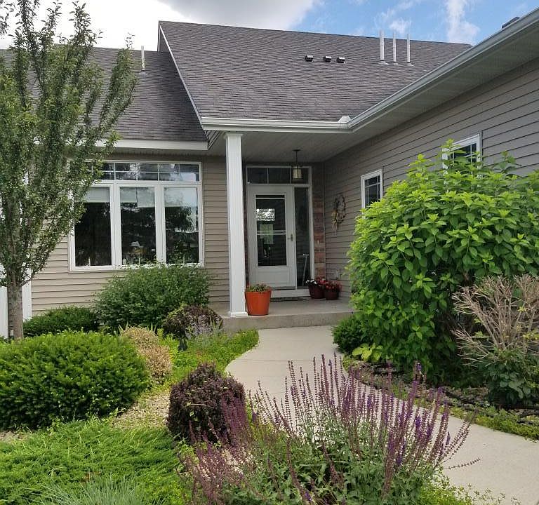 2nd image of 19820 Dawson Ln