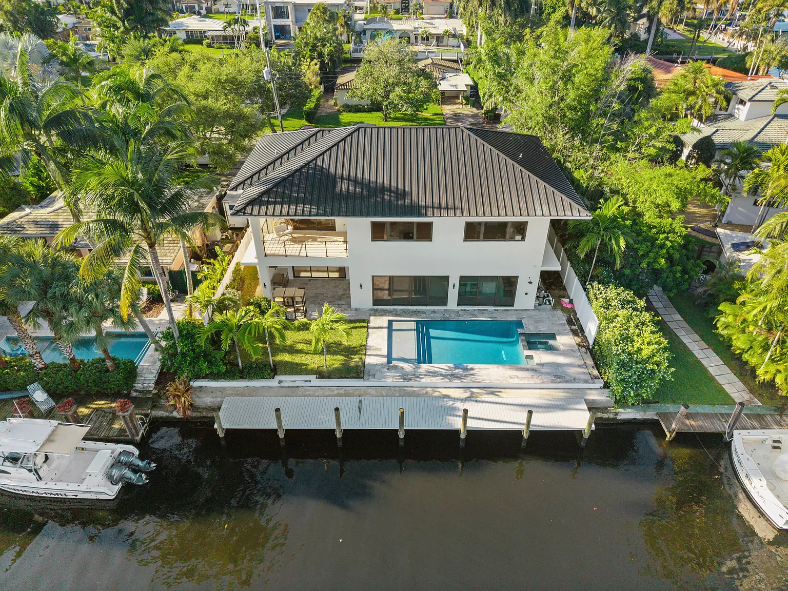 5 bed, 5.5 bath, 4023 sqft, $27,500 — Photo 4