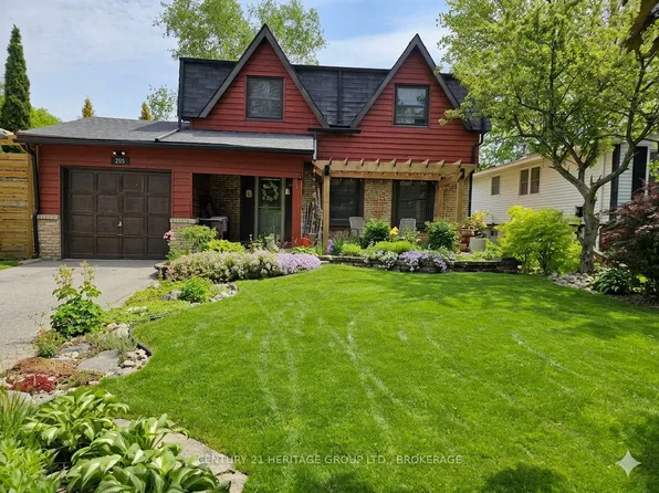 205 Keewatin St S, Oshawa, ON L1H 6Z5