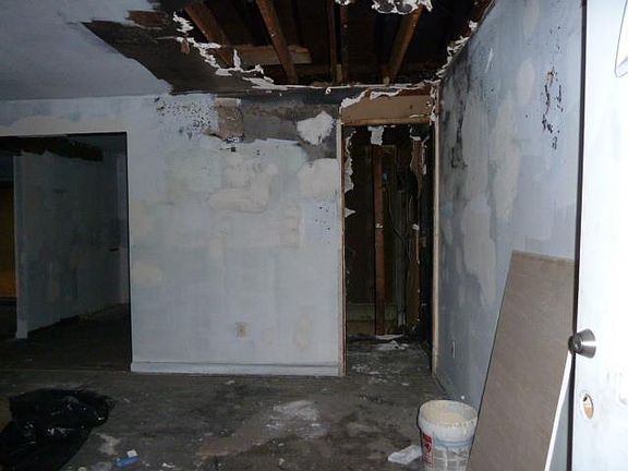2nd image of 10010 Belmont Ave