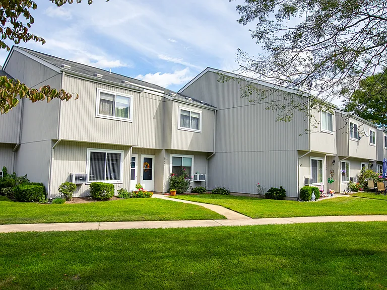 Siena Village (62 Years or Older, Income Limits Restrictions Apply) — Photo 22