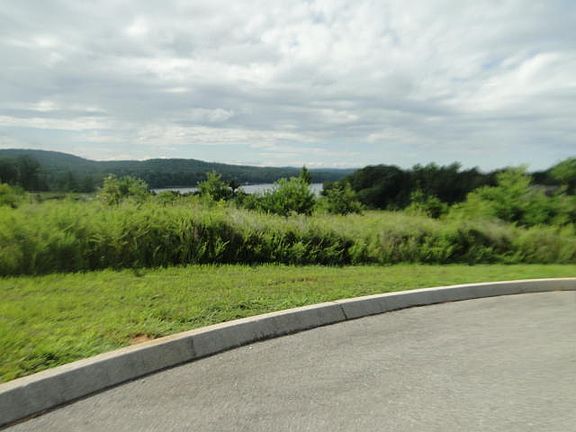 4th image of Scenic View Ln