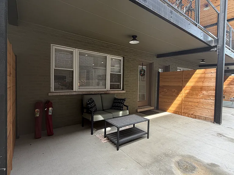 1756 W Rosehill Dr #1C — Photo 13