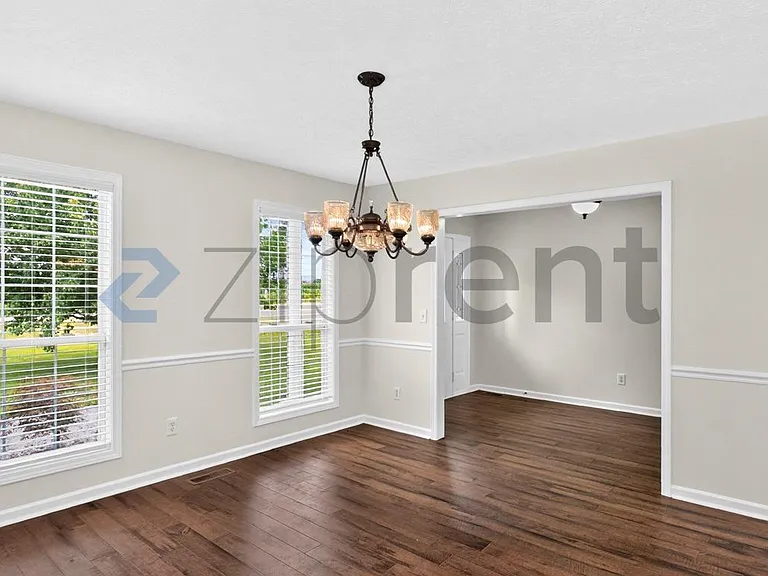 720 Rock Springs Rd — Photo 20