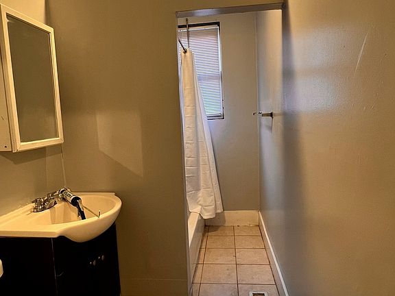 2nd image of 6716 S Clyde Ave #1