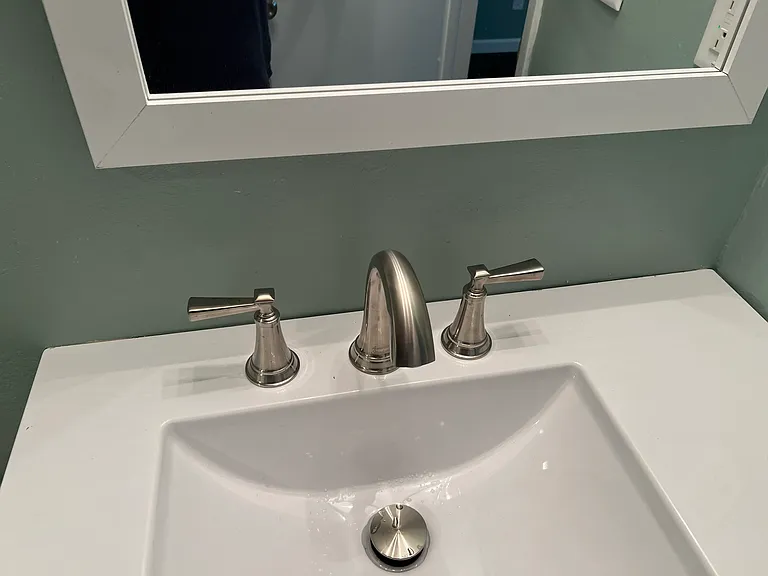 Primary bathroom new sink & Vanity