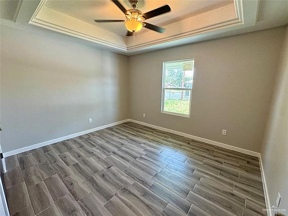5th image of 209 S Raul Longoria Rd