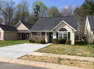 4144 Canyon Creek Ln, Charlotte, NC 28216