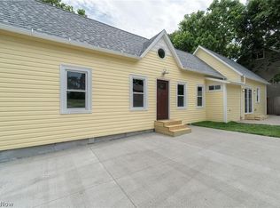 2148 Thurman Ave, Cleveland, OH 44113