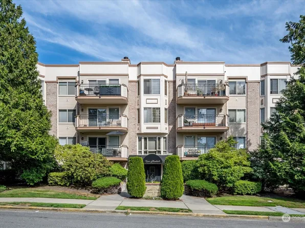 200 99th Avenue NE #21, Bellevue, WA 98004