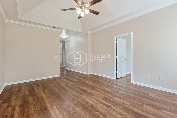 1135 Avalon Dr — Photo 11