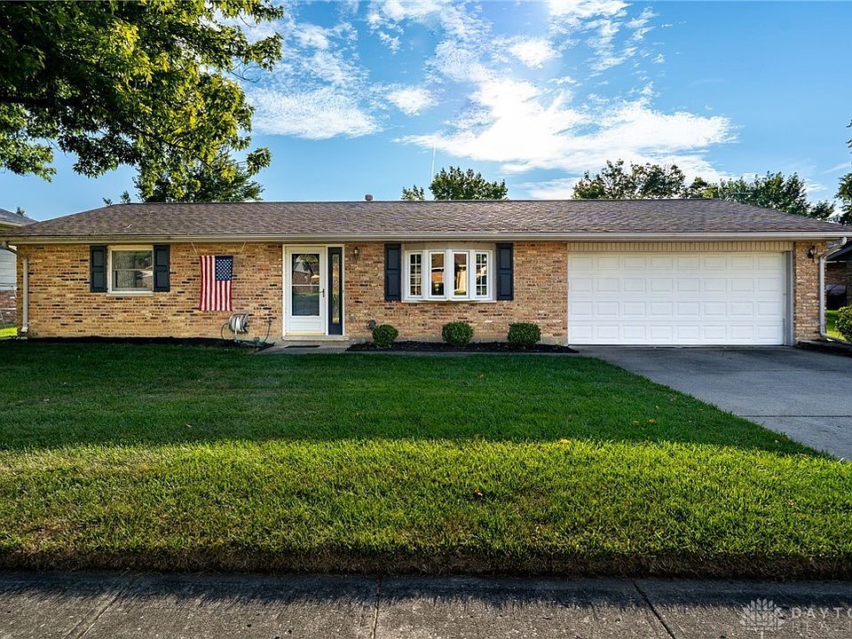 1st image of 550 Poplar Dr