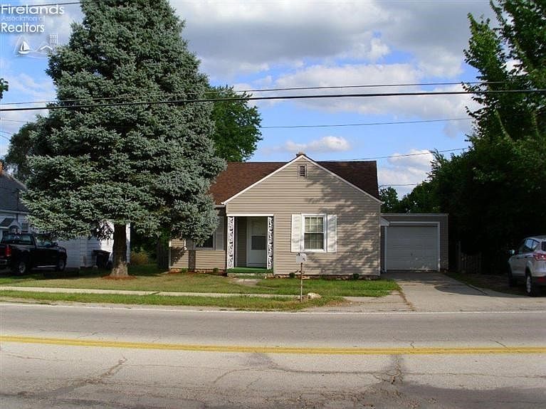 1st image of 637 S Sandusky St