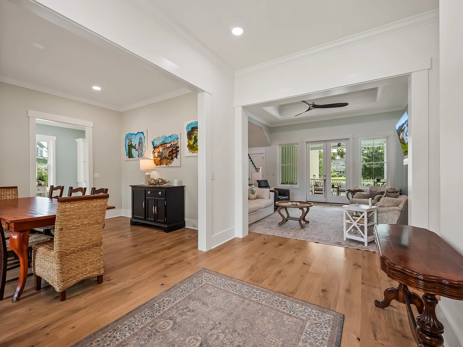 6 bed, 3914 sqft, $8,995 — Photo 4