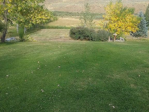 2nd image of 163 N Willow Creek Ln