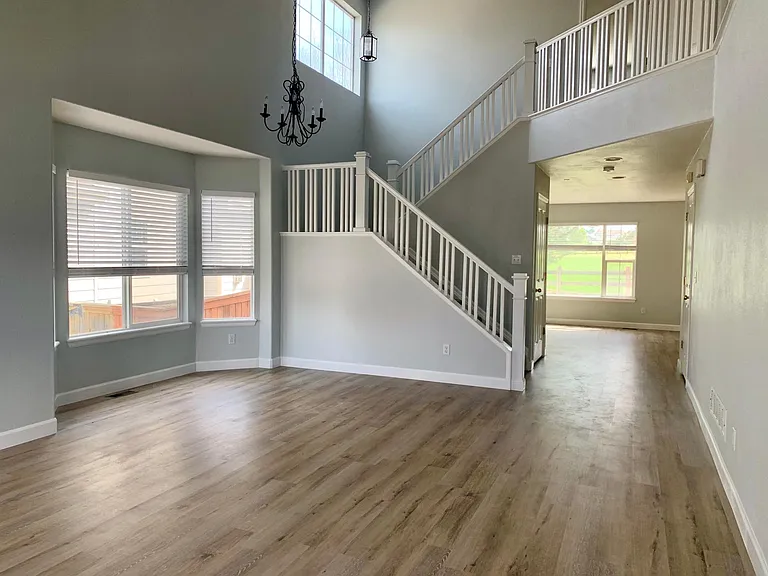 9277 Melborne Ct — Photo 4