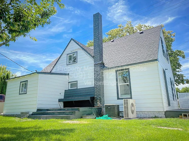 717 S Union St — Photo 3