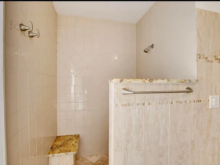 17768 Maplewood Dr — Photo 23