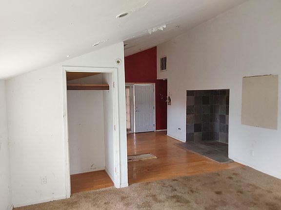 2nd image of 206 W Weninger St